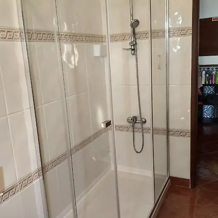 Spacious 2 Bedroom Apartament *