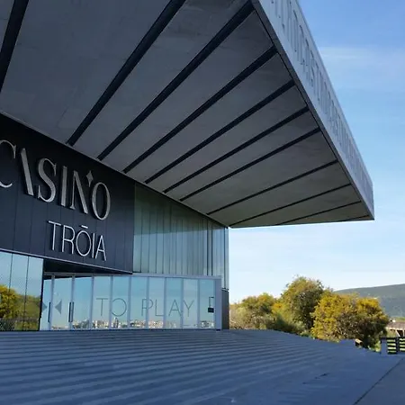 Apartment Spacious 2 Bedroom