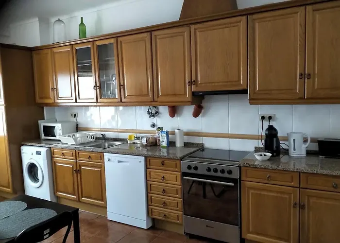 Spacious 2 Bedroom Apartmán Setúbal